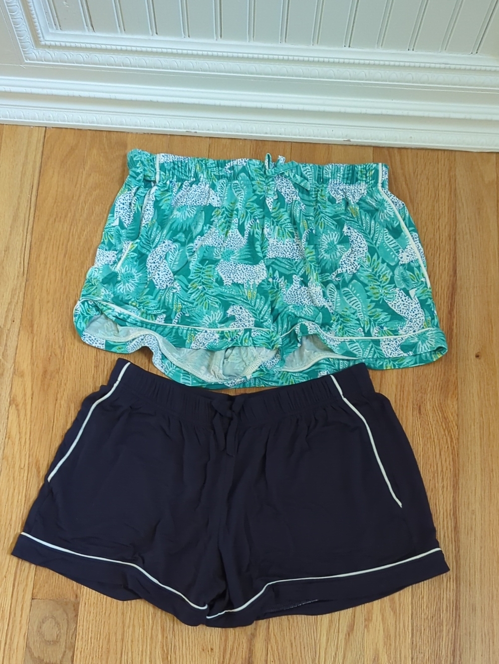 Women’s Teal Tropical Print & Navy Athletic Shorts - Dual Pack
